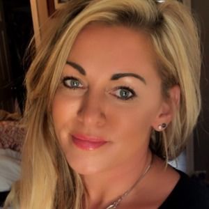 Meet your Posher, Lee